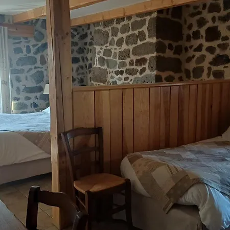 La Maison De Julia 3* Blanzac (Haute Loire)