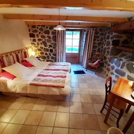 La Maison De Julia 3* Blanzac (Haute Loire)